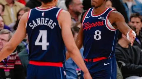 利物浦对阵纽卡，萨拉赫领阵，凯莱赫对决伊萨克与巴恩斯