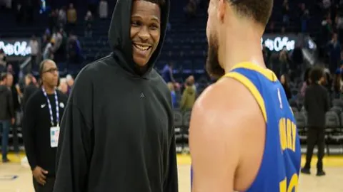 大乐透期号专家推荐：小卡正负值新高，哈登曾创50神迹